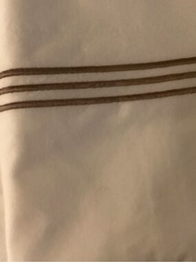 Pottery Barn White Organic Cotton Pillow Sham
with Taupe Trim